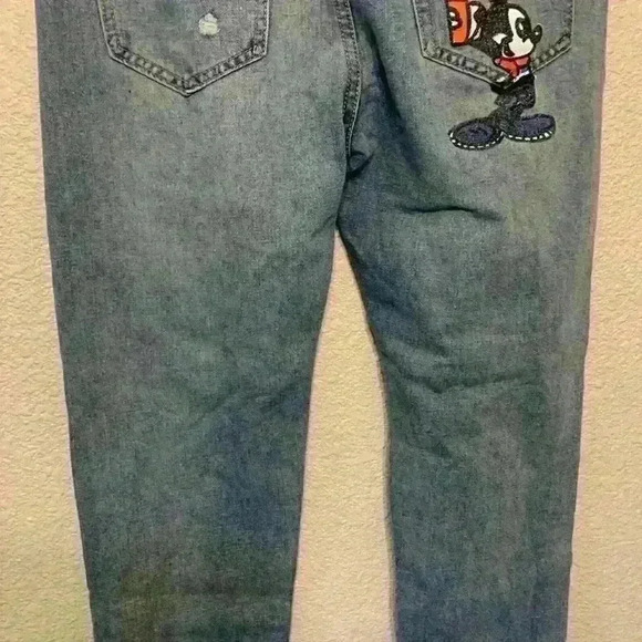 Mickey Mouse women’s Jeans sz 2XL slim fit medium wash streetwear Disney comfy - Picture 7 of 10